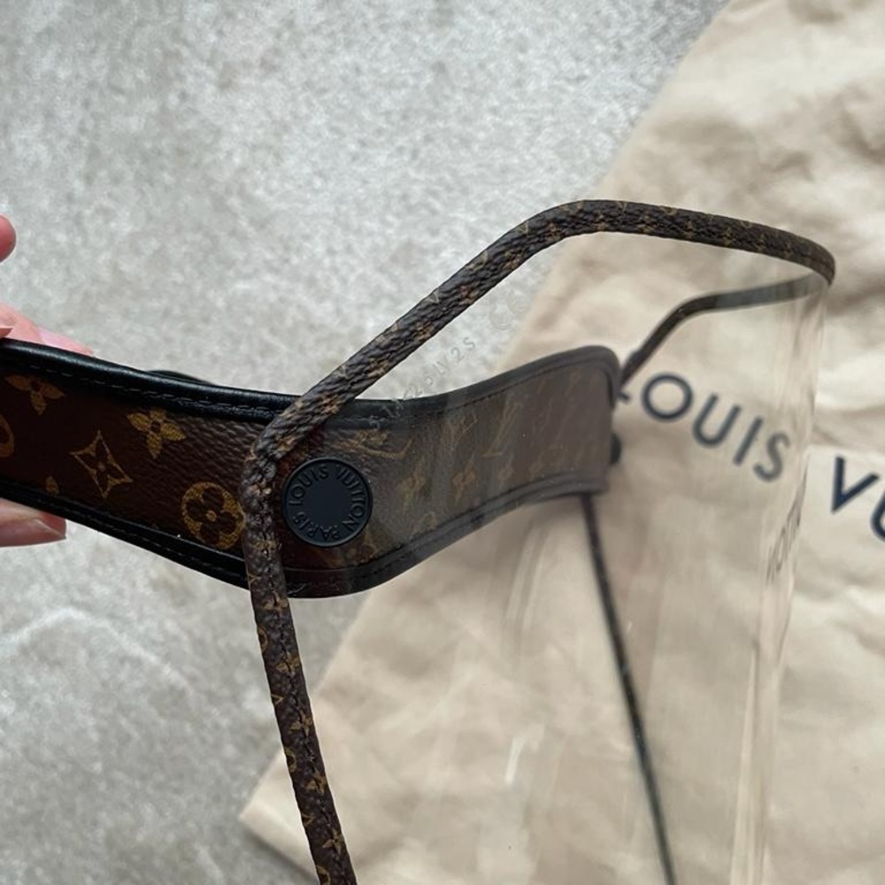Vuitton limited face mask shield - Picture 5 of 5